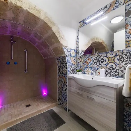 Dimora Arcomare بيت للعطل *